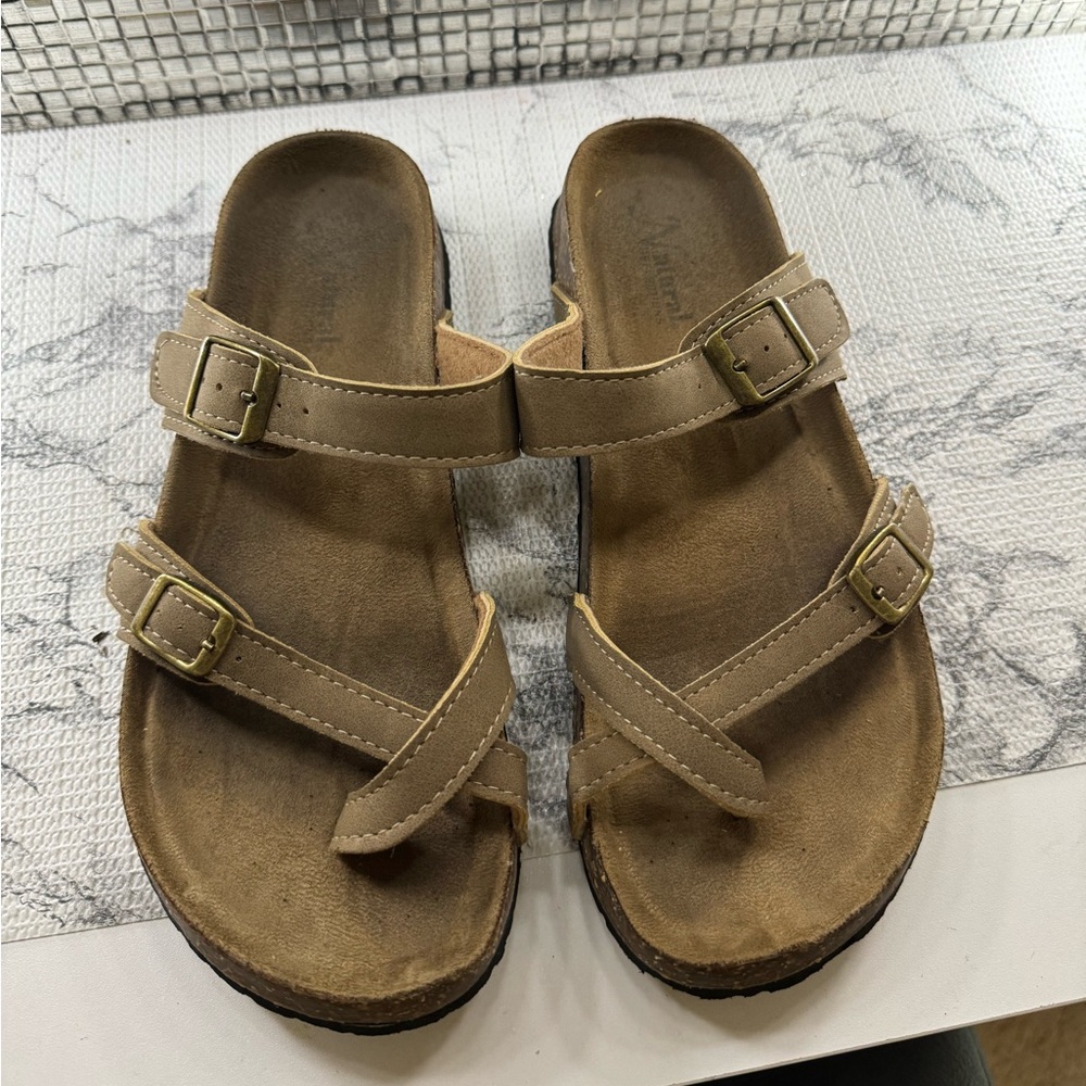 Sandles